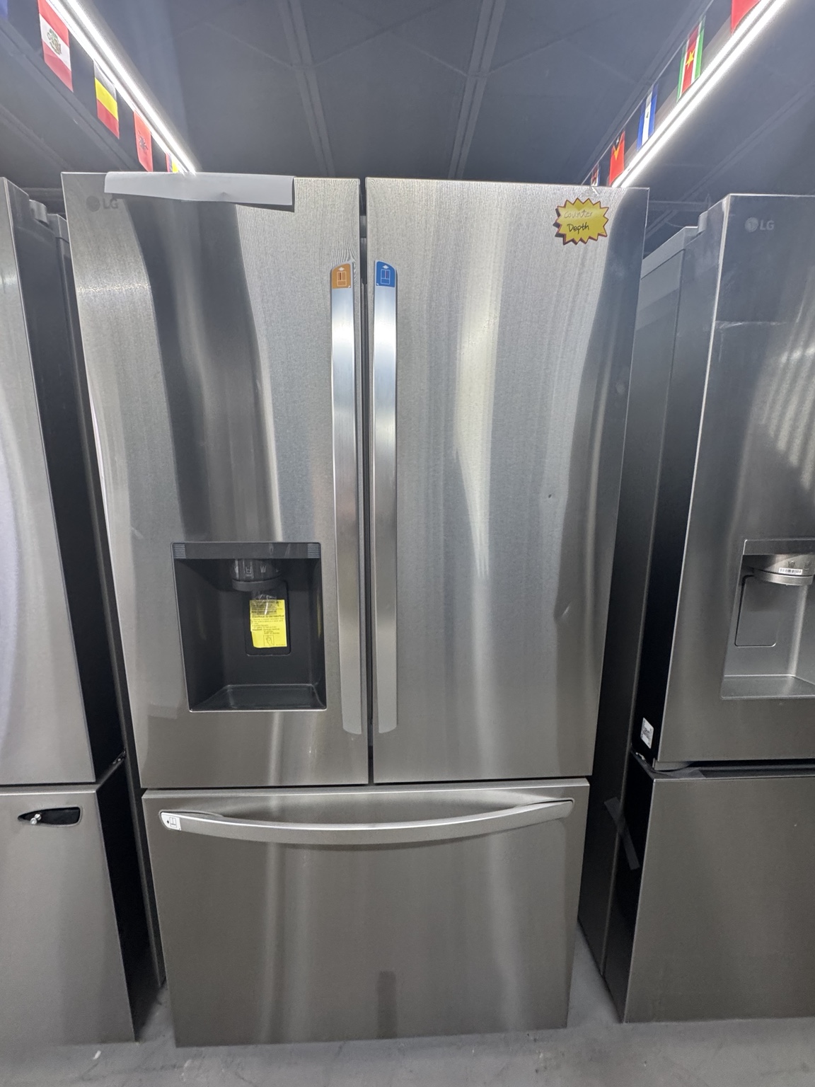 LG LRFXC2606S counter-depth French-door refrigerator